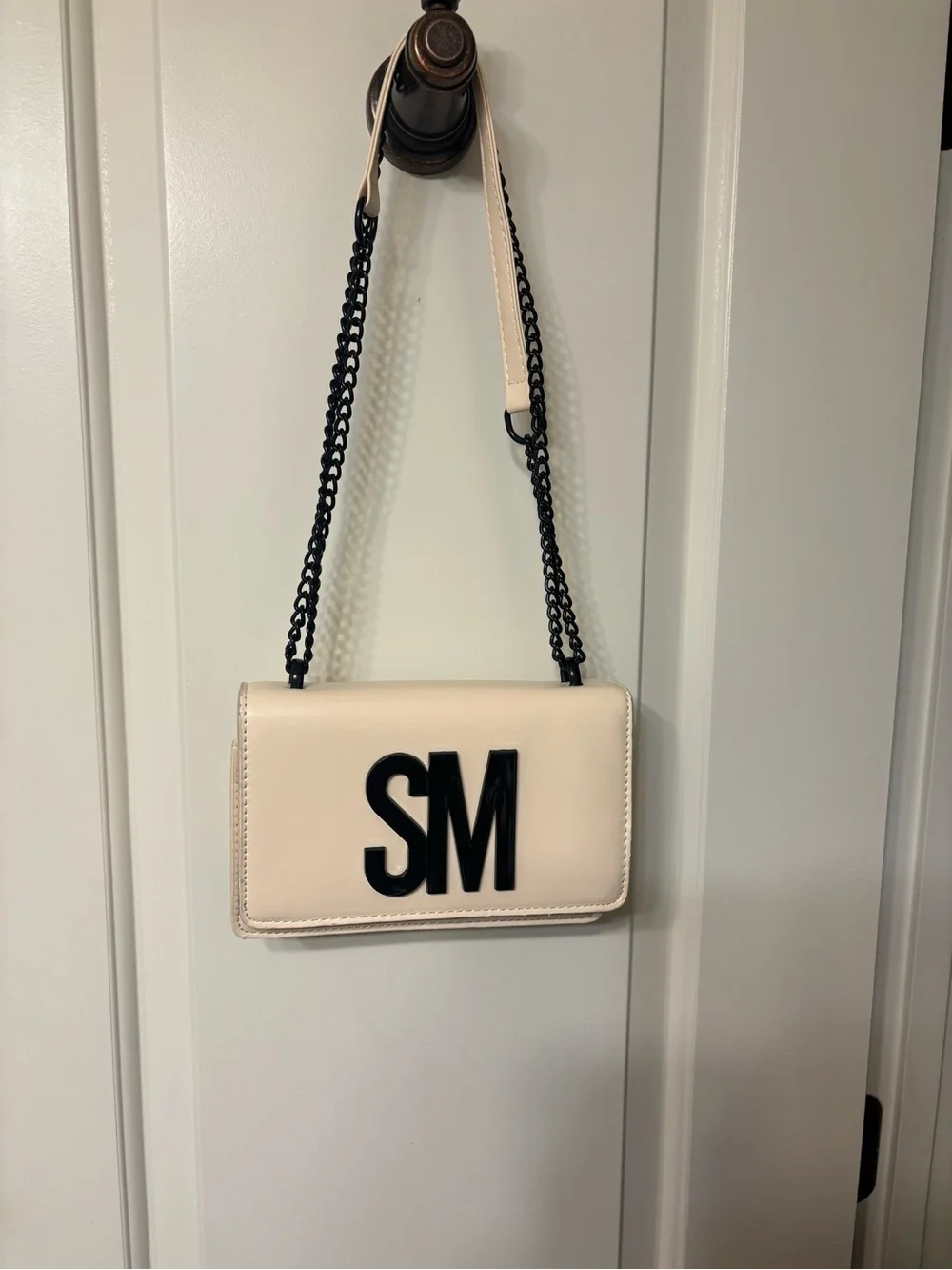 Steve Madden Cream Crossbody with Black SM Logo and Chain
